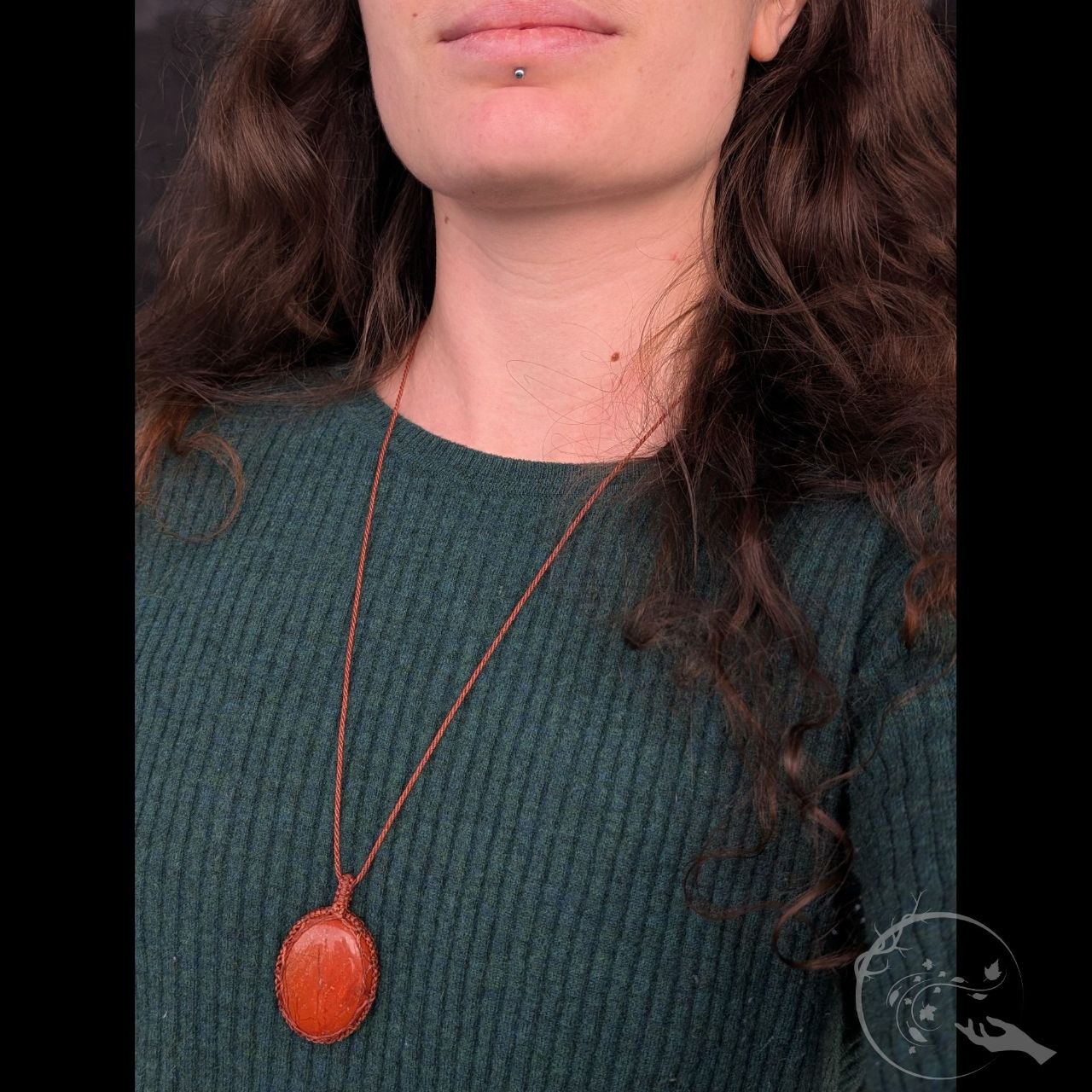 Anchor pendant