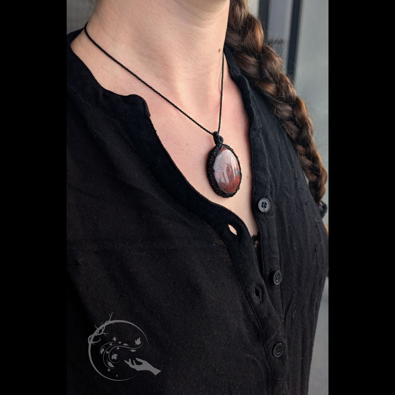 Anchor pendant